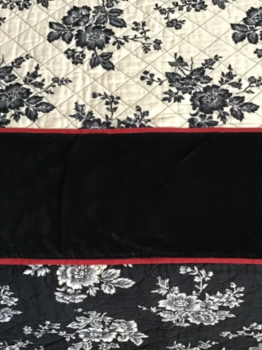 Waverly Fleur Essence Damask Black White Bedspread Shams Set 3 pc Cal King
